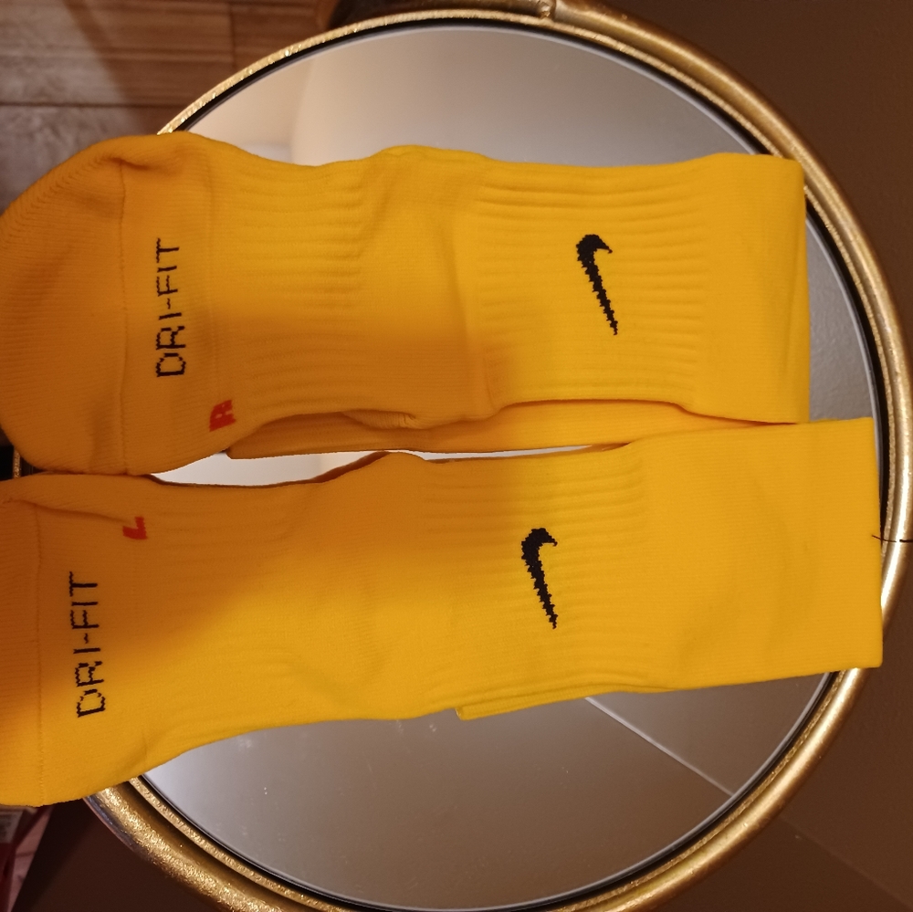 Nike dri-fit calf socks